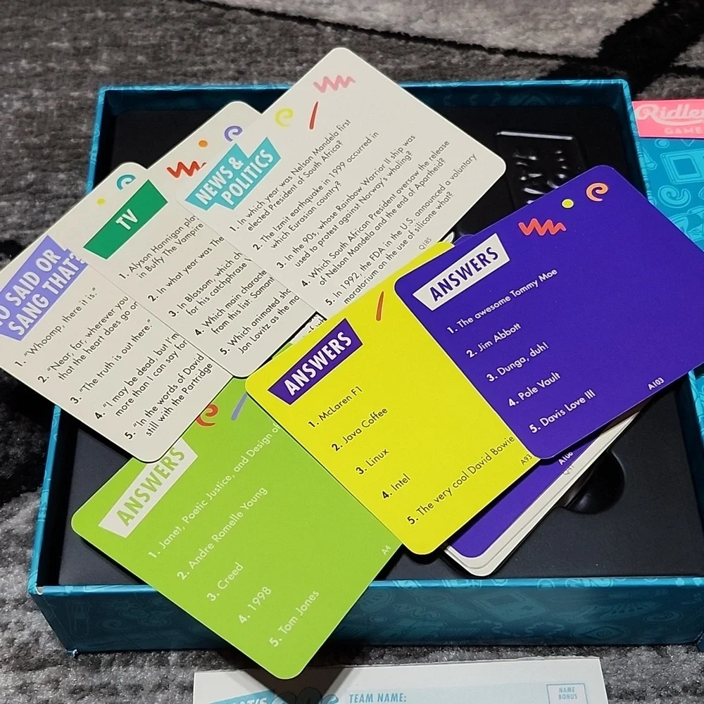 RIDLEY'S THAT'S SO 90'S TRIVIA GAME 2+ PLAYERS KIDS TO ADULTS FAMILY GAME NIGHT